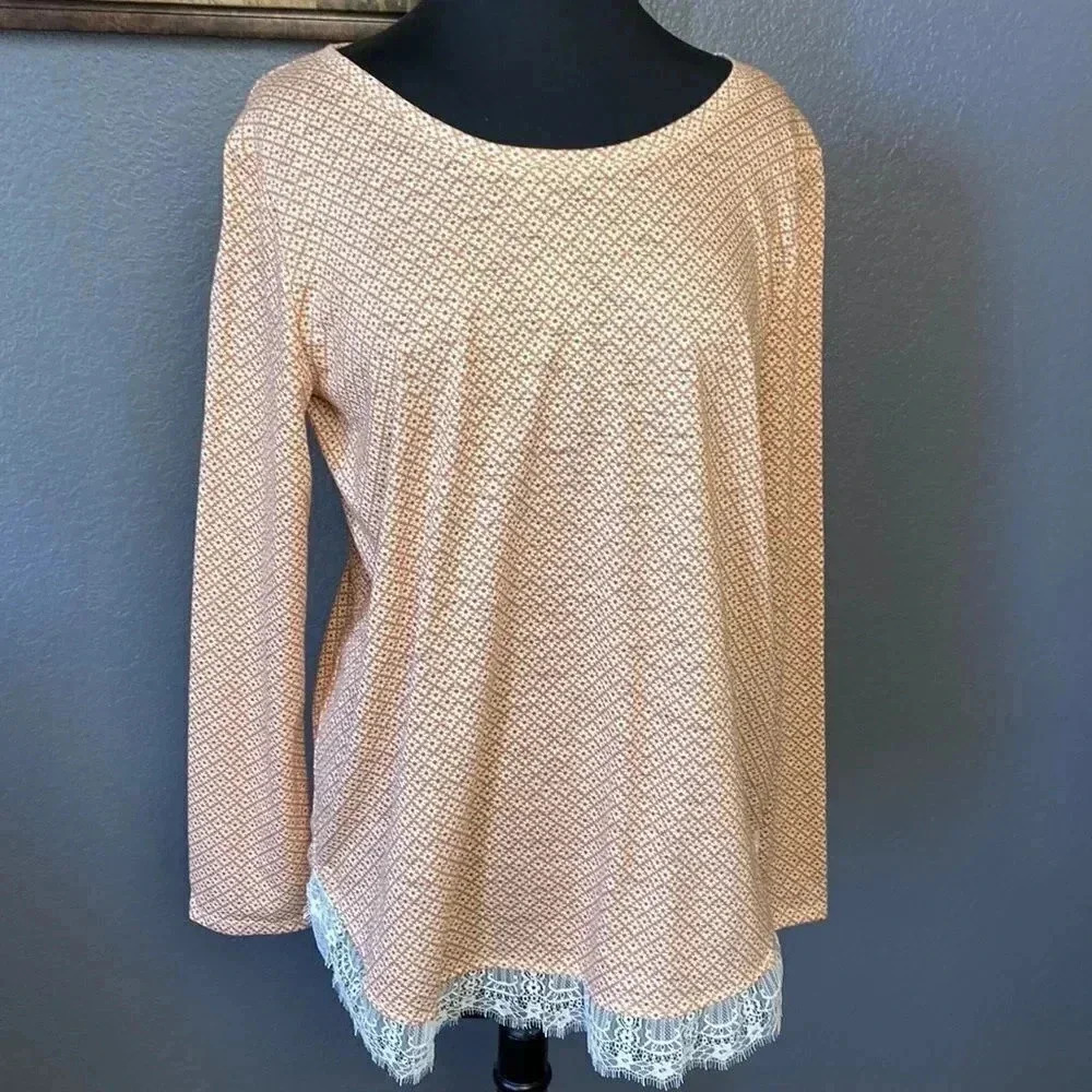 Lauren Conrad Long Sleeve Daisy Tee Bow Back Size L 0491